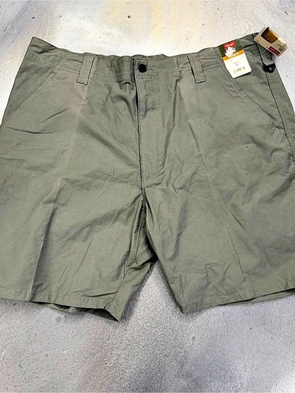 Men’s Wrangler shorts size 40
Brand new with tags
#outdoor #hiking